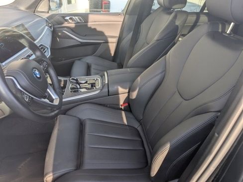 Used 2022 BMW X5 xDrive45e image 4