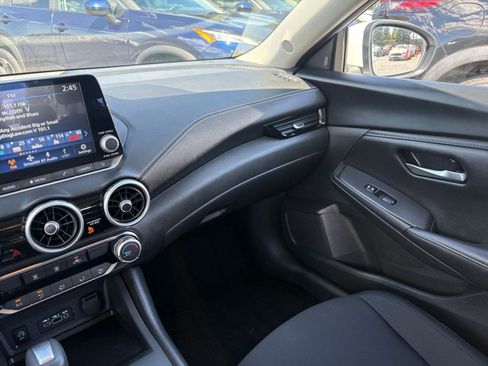 Used 2025 Nissan Sentra SV FWD image 33