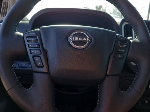 Certified 2025 Nissan Frontier SV w/ SV Convenience Package image 26