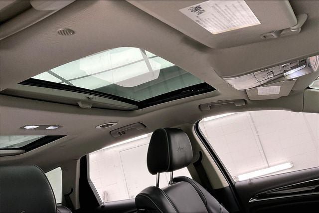 Used 2020 Buick Enclave Avenir w/ Avenir Technology Package AWD/4WD image 13