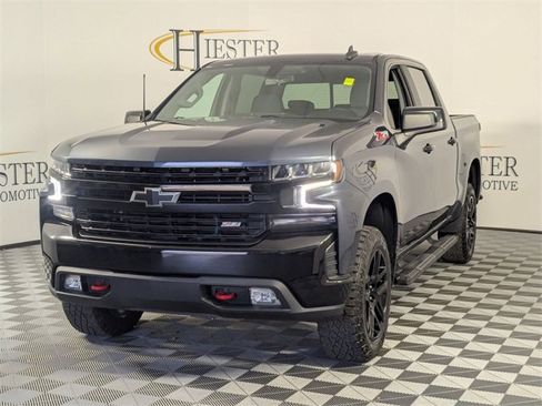 Used 2021 Chevrolet Silverado 1500 LT Trail Boss w/ Convenience Package II image 4