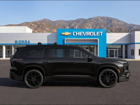 New 2026 Chevrolet Traverse RS w/ LPO, Floor Liner Package FWD image 3