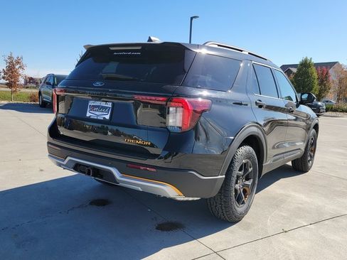 New 2026 Ford Explorer Tremor image 3
