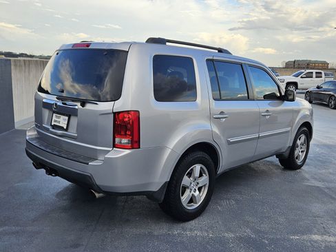 Used 2011 Honda Pilot EX-L image 3