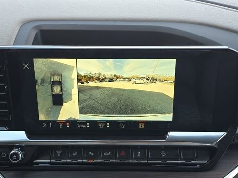 Used 2024 GMC Sierra 2500 SLT w/ SLT Premium Package image 37