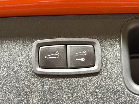 Certified 2023 Porsche Macan Turbo AWD/4WD image 14