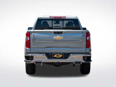 New 2026 Chevrolet Silverado 1500 LT w/ Z71 Off-Road Package AWD/4WD image 4