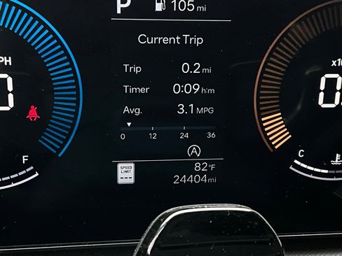 Used 2025 Hyundai Santa Fe SEL image 38