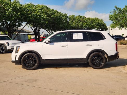 Used 2022 Kia Telluride SX w/ SX Prestige Package image 12