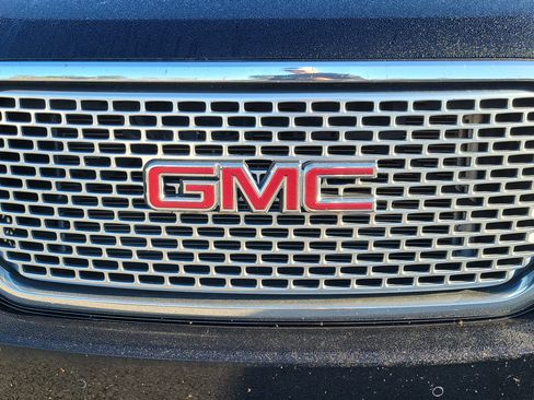 Used 2016 GMC Yukon Denali w/ Open Road Package image 5