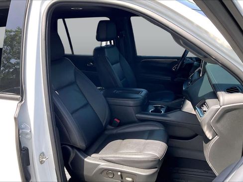 Used 2022 Chevrolet Tahoe Z71 AWD/4WD image 8