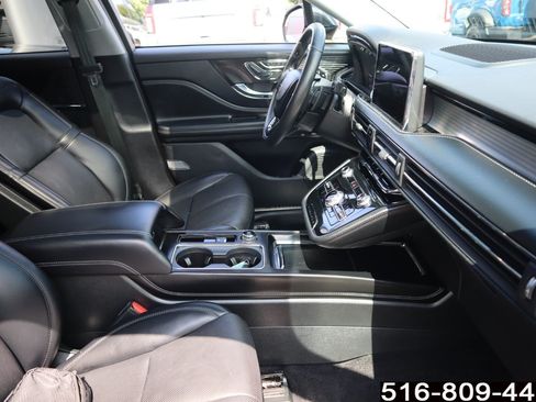Used 2022 Lincoln Corsair AWD w/ Premium Package image 24