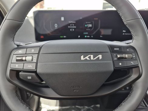 New 2025 Kia EV6 Light w/ Light LR Technology Package image 18