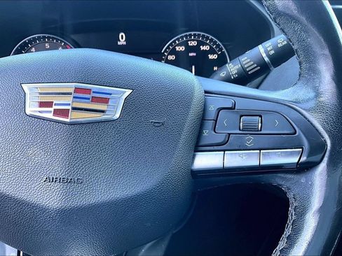 Used 2021 Cadillac XT4 Premium Luxury w/ Cold Weather Package AWD/4WD image 26