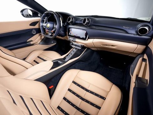 Certified 2019 Ferrari Portofino image 53