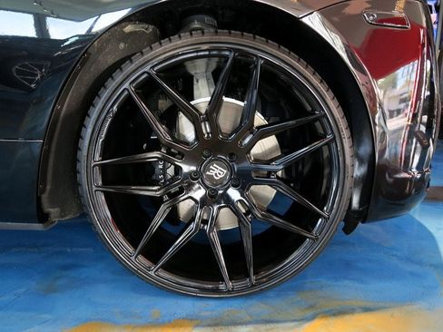 Used 2017 Rolls-Royce Dawn image 31