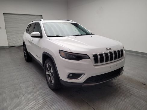 Used 2019 Jeep Cherokee Limited AWD/4WD image 13