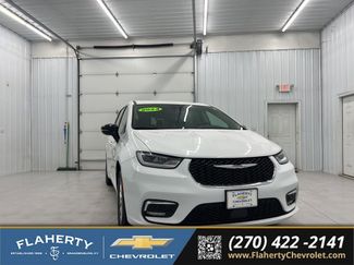 Used 2024 Chrysler Pacifica Touring-L FWD 360° Tour