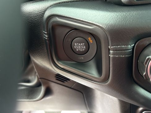Certified 2026 Jeep Wrangler Unlimited Rubicon AWD/4WD image 26
