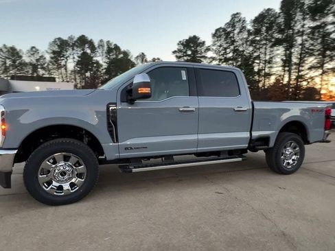 New 2026 Ford F250 Lariat w/ Lariat Premium Package image 3