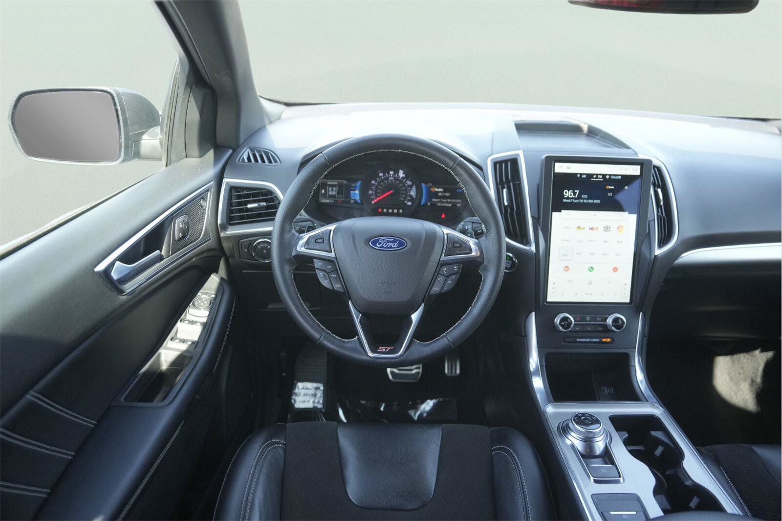 Used 2023 Ford Edge ST AWD/4WD image 21