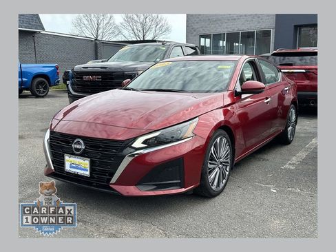 Used 2023 Nissan Altima 2.5 SL image 1
