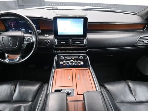 Used 2018 Lincoln Navigator Reserve w/ Technology Package AWD/4WD image 22