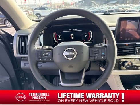 New 2026 Nissan Pathfinder SL FWD image 14