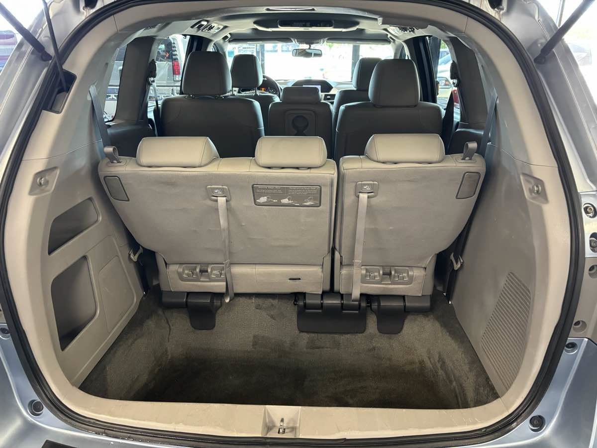 Used 2012 Honda Odyssey Touring image 13