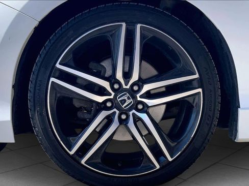 Used 2017 Honda Accord Sport Special Edition image 11