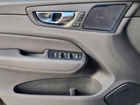 New 2026 Volvo XC60 B5 Ultra w/ Protection Package Premier image 25