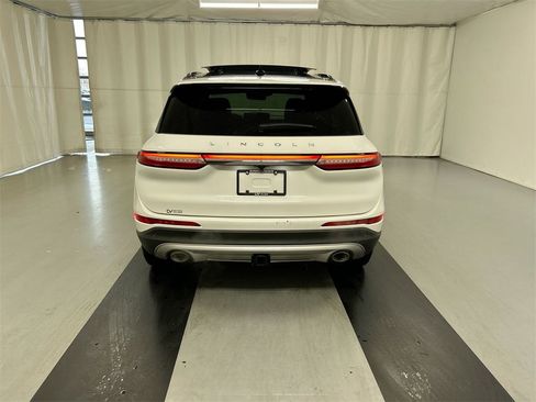 Used 2025 Lincoln Corsair AWD w/ Equipment Group 101A image 22