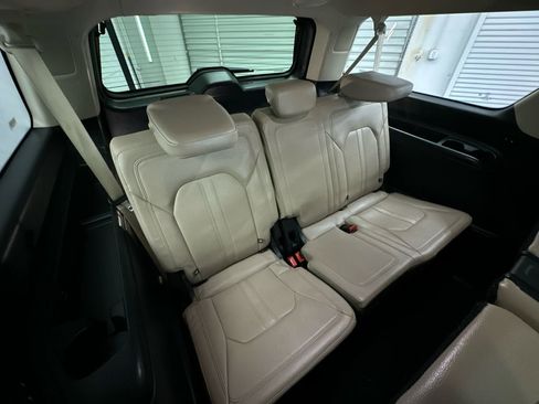 Used 2024 Ford Expedition Max Limited RWD image 19