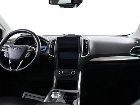 Used 2024 Ford Edge SEL w/ Convenience Package image 7