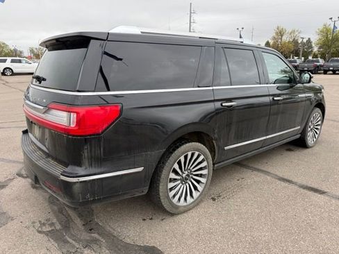 Used 2018 Lincoln Navigator L Reserve w/ Technology Package AWD/4WD image 10