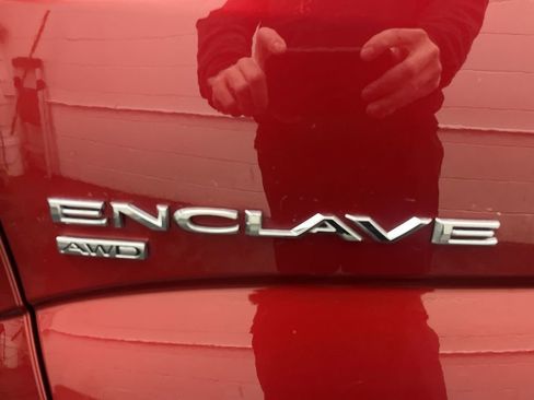 Used 2024 Buick Enclave Essence w/ Technology Package AWD/4WD image 23