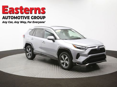 Used 2022 Toyota RAV4 SE image 50