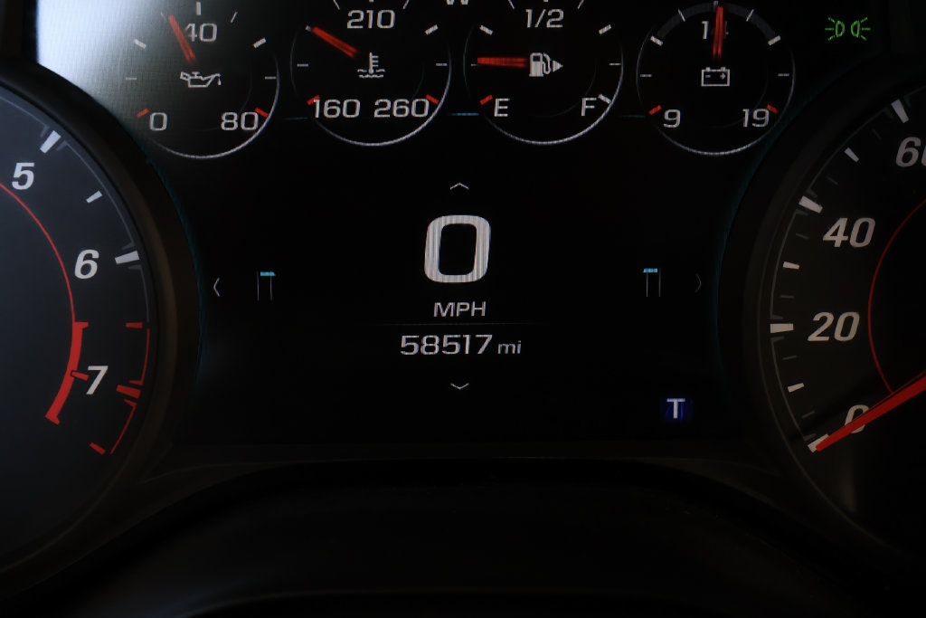 Used 2018 Chevrolet Camaro SS RWD image 25
