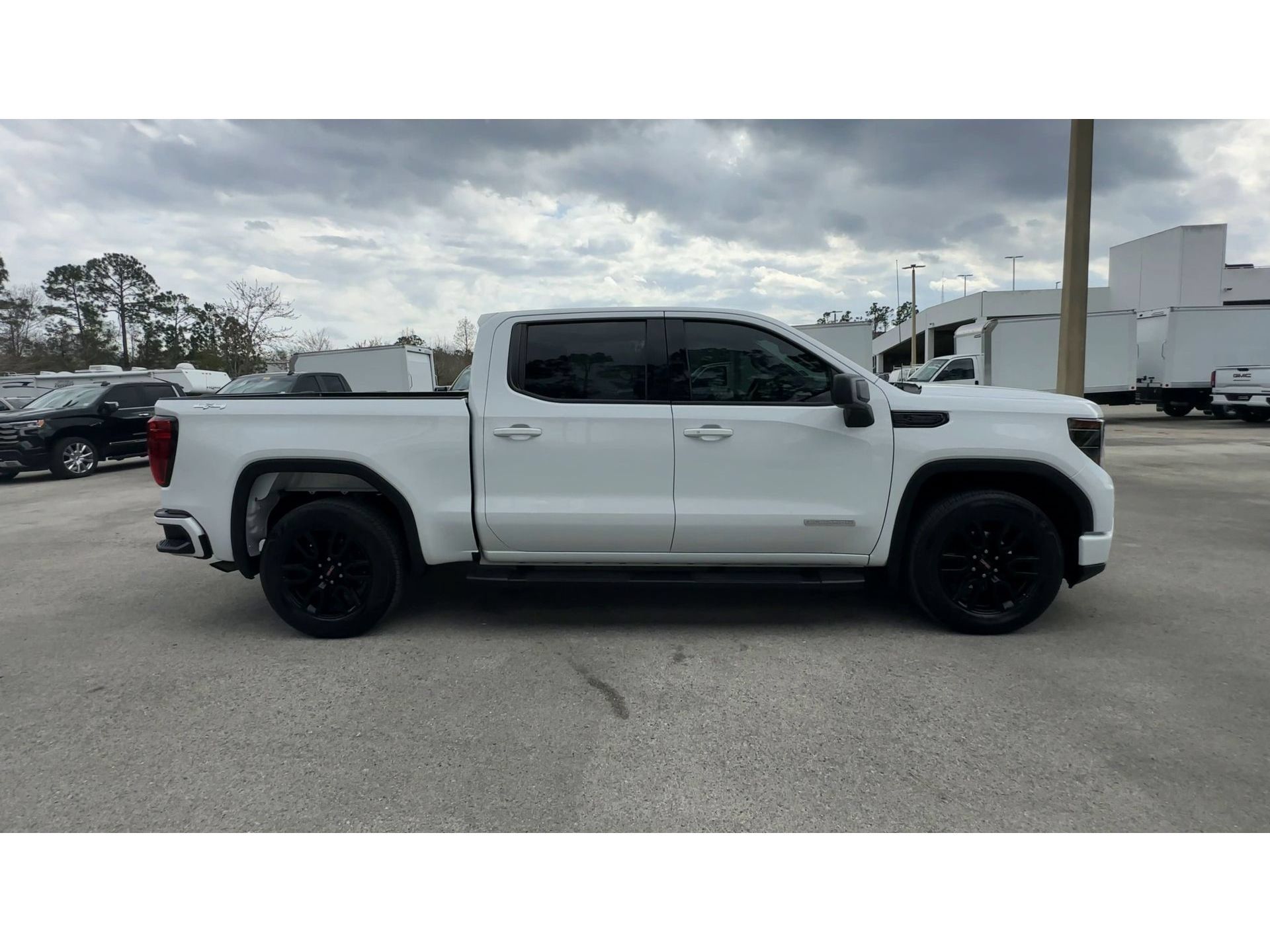 Certified 2024 GMC Sierra 1500 Elevation AWD/4WD image 9
