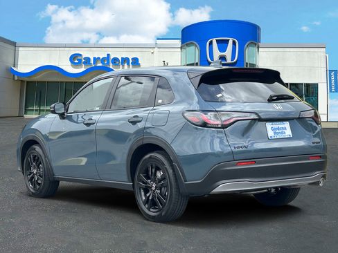 New 2027 Honda HR-V Sport image 4