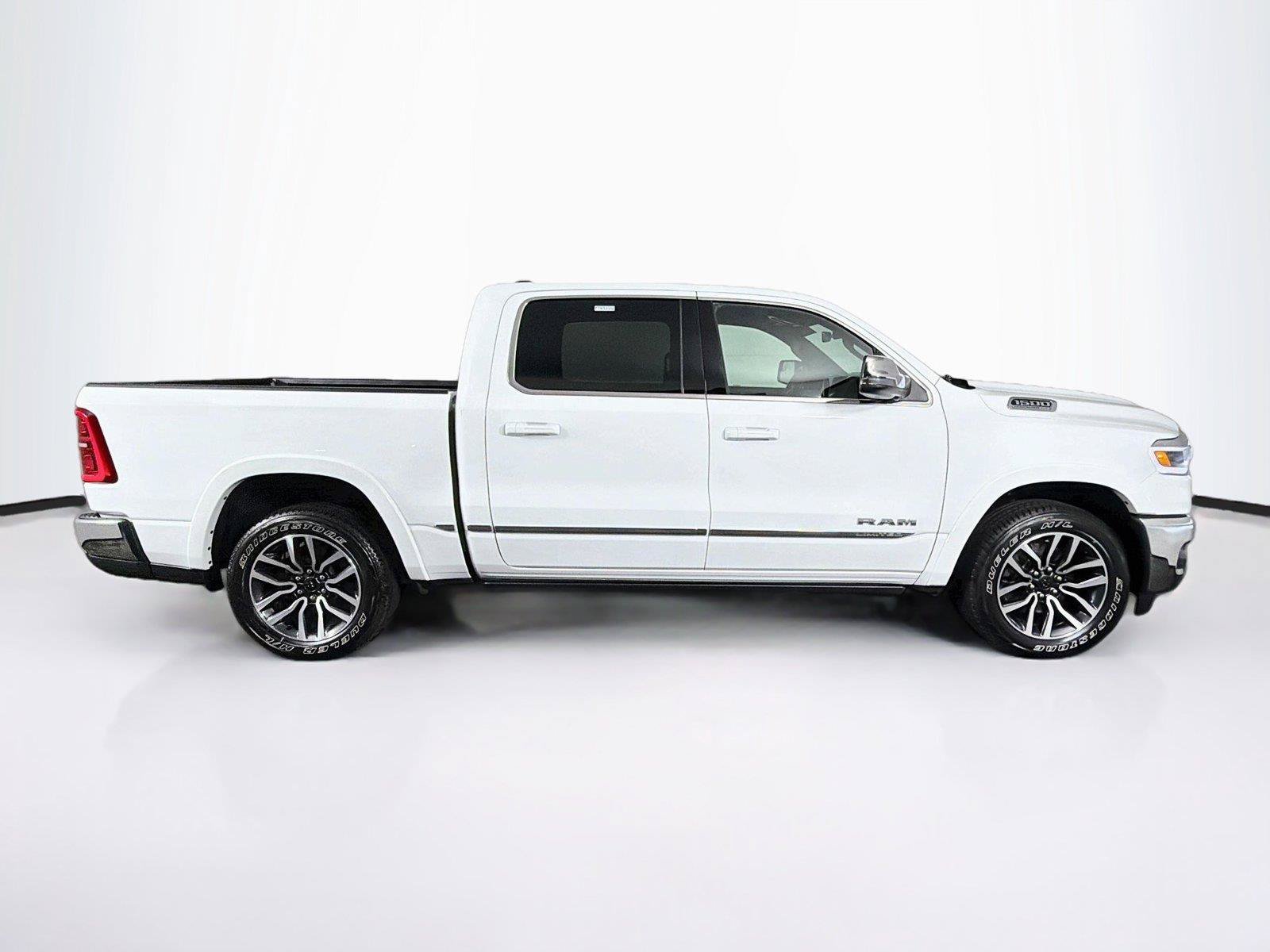 Used 2026 RAM 1500 Limited AWD/4WD image 12