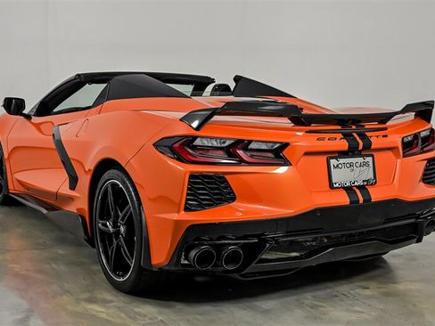 Used 2021 Chevrolet Corvette Stingray Preferred Conv w/ Z51 Performance Package RWD image 7