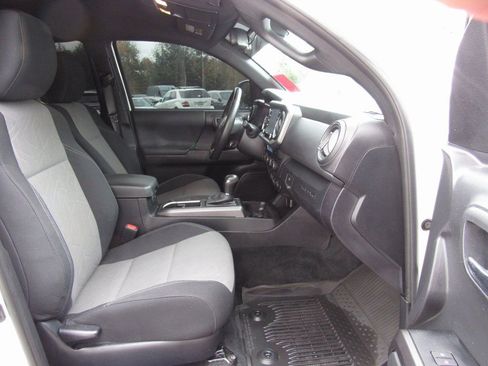 Certified 2023 Toyota Tacoma TRD Sport w/ Black Out Package (TMS) image 21