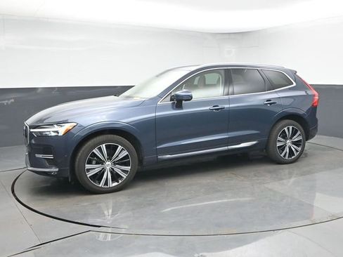 Used 2023 Volvo XC60 B5 Plus w/ Protection Package Premier image 4
