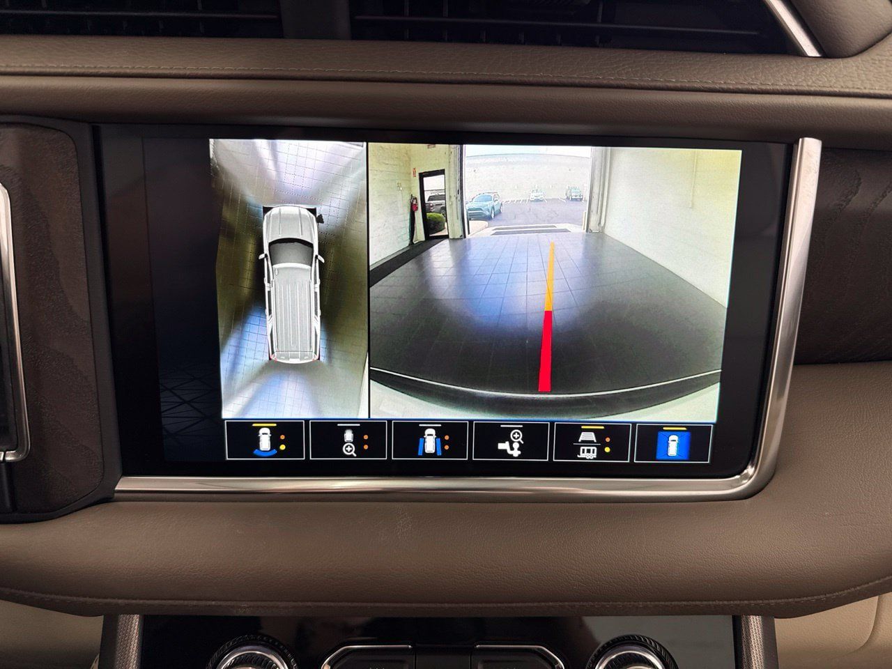 Used 2022 GMC Yukon Denali AWD/4WD image 31