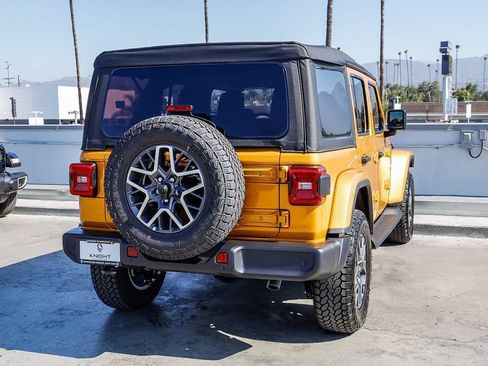 New 2026 Jeep Wrangler Unlimited Sahara AWD/4WD image 9