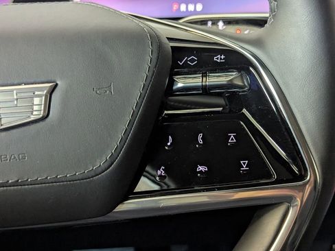 Used 2025 Cadillac Escalade IQ Luxury 2 w/ LPO, Premium Carpet Package image 8