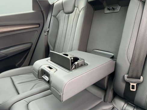 Certified 2025 Audi Q5 e Premium Plus w/ Premium Plus Package AWD/4WD image 25