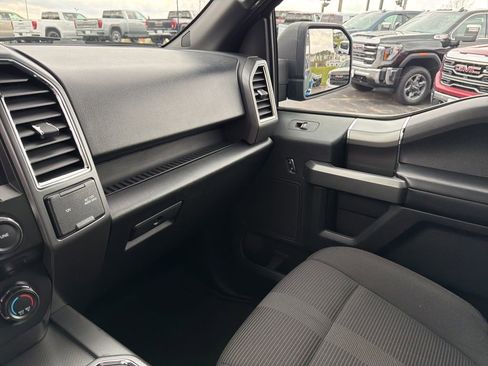 Used 2015 Ford F150 XLT w/ Equipment Group 302A Luxury AWD/4WD image 23