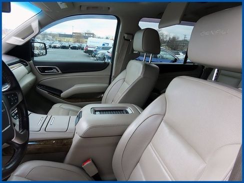 Used 2017 GMC Yukon Denali w/ Open Road Package image 14